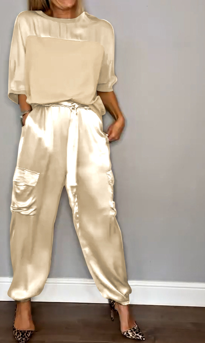 Emma - Satin Top and Jogger Set — Apricot