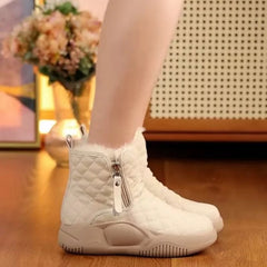 Gabrielle - Quilted Ankle Boots with Zip — White