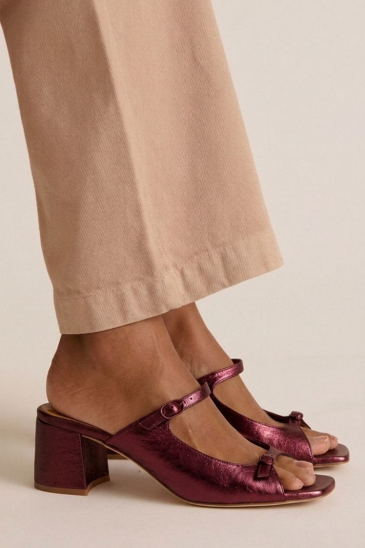 Stephanie - Metallic Block Heel Mules — Plum
