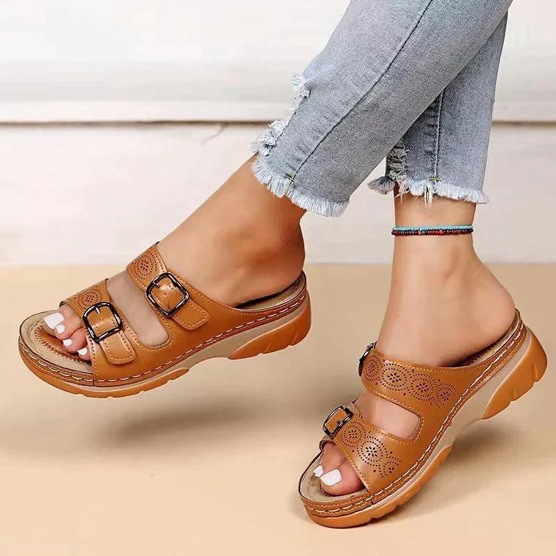 Pearl - Double Buckle Platform Slides — Brown