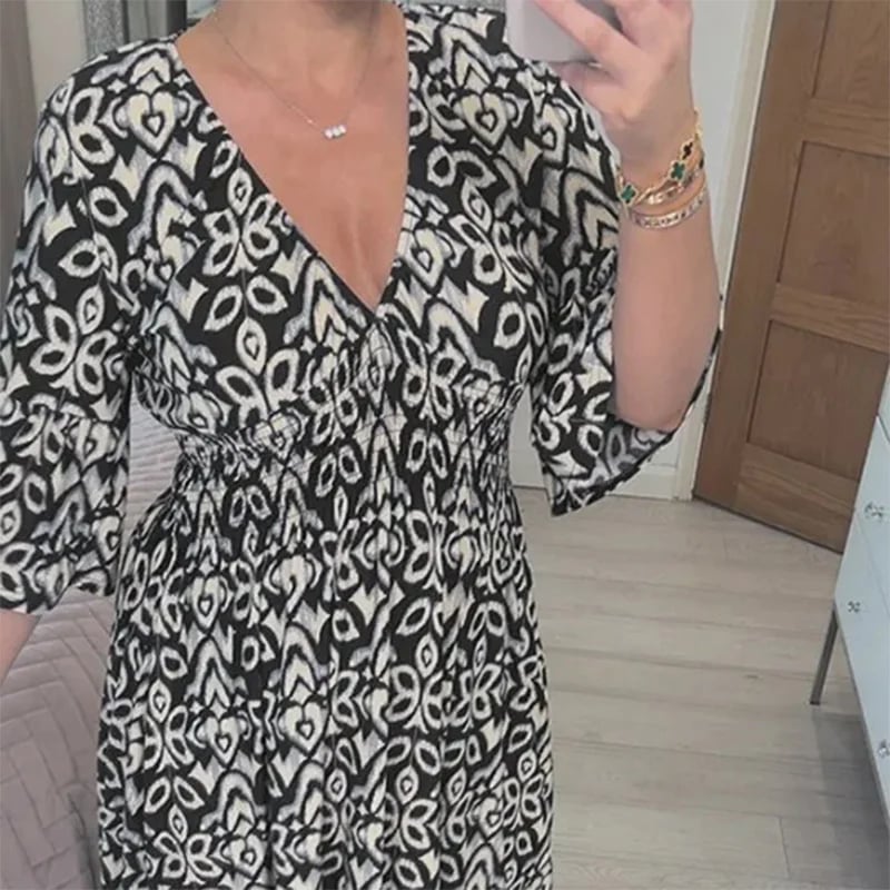Charmaine - Print V Neck Tunic Dress — Black