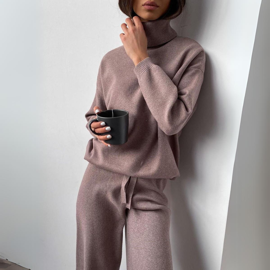 Anna - Turtleneck and Trouser Set