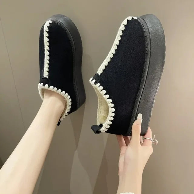 Leonie - Fur Lined Clogs — Black