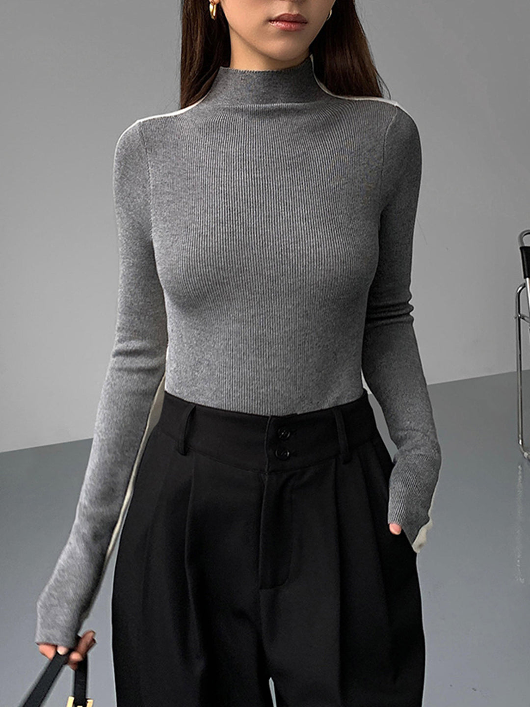 Sophie - Contrast Trim Turtleneck — Grey - White