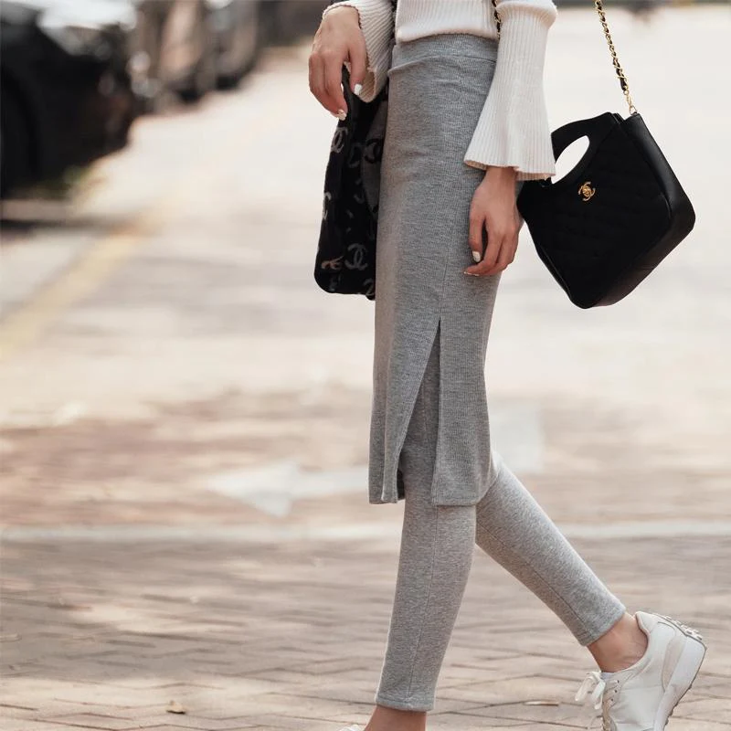 Evelyn - Skirt with Thermal Leggings