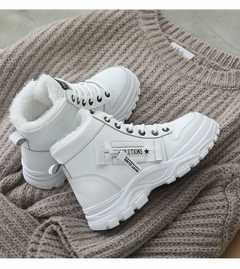 Blythe - Fur Lined High Tops — Weiß