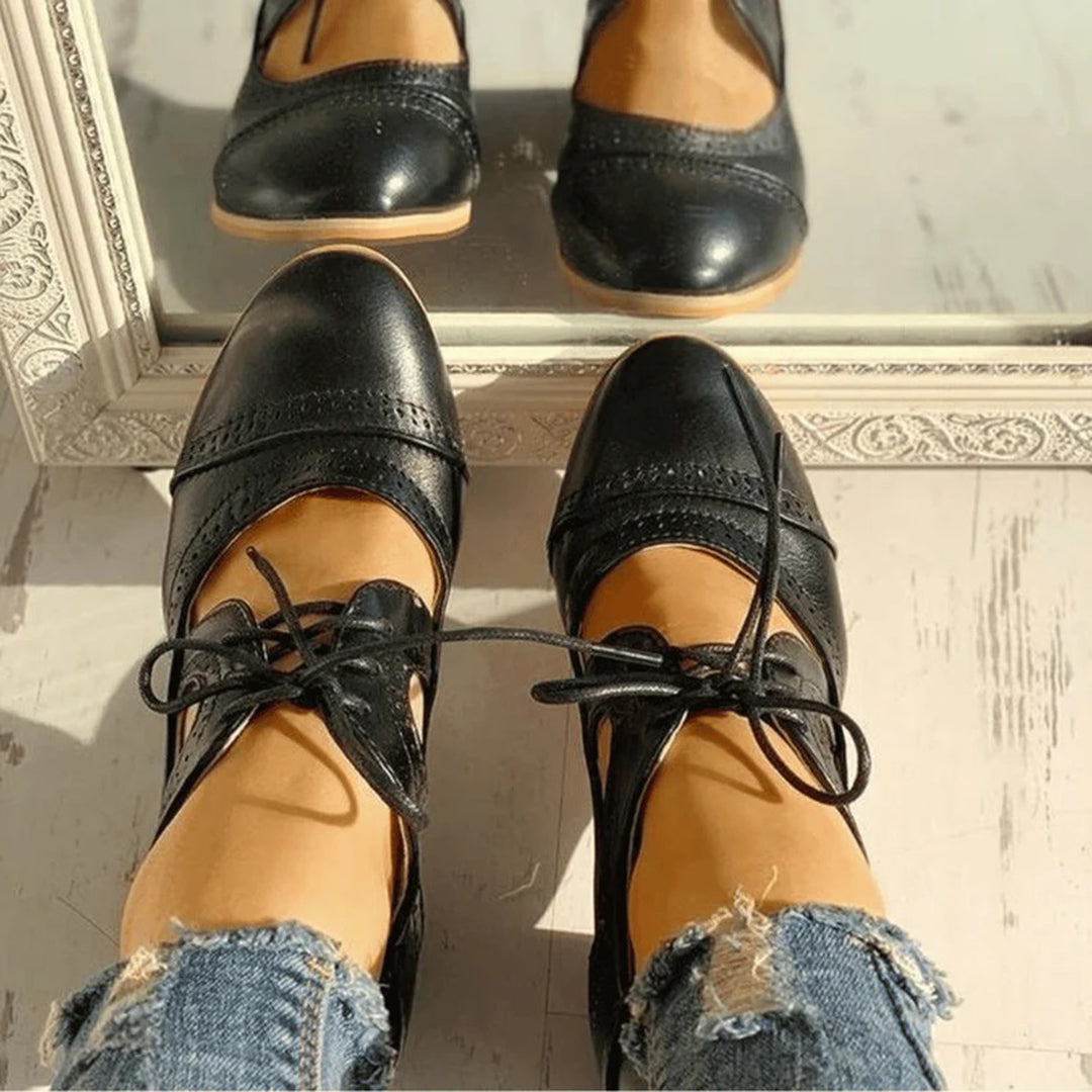 Marcella - Brogue Lace up Heeled Shoes — Black