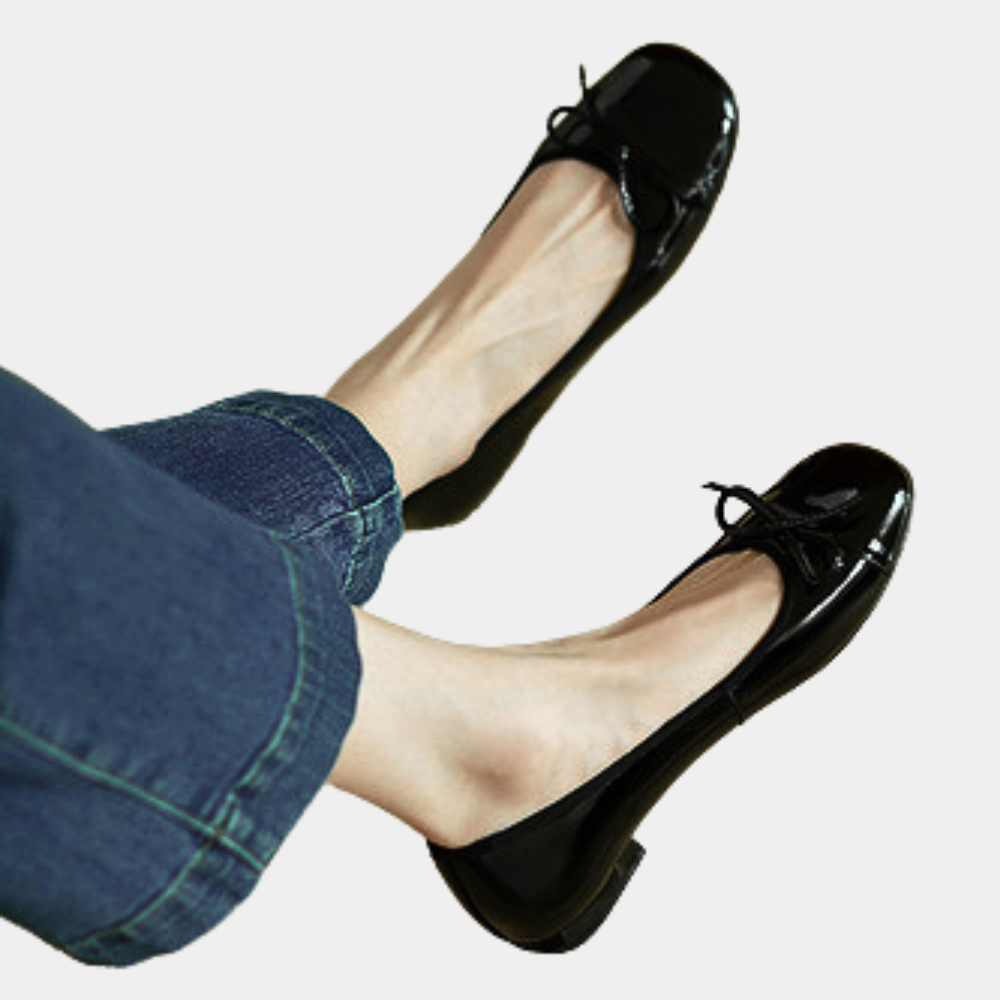 Mackenzie - Patent Ballet Flats with Bow — Black