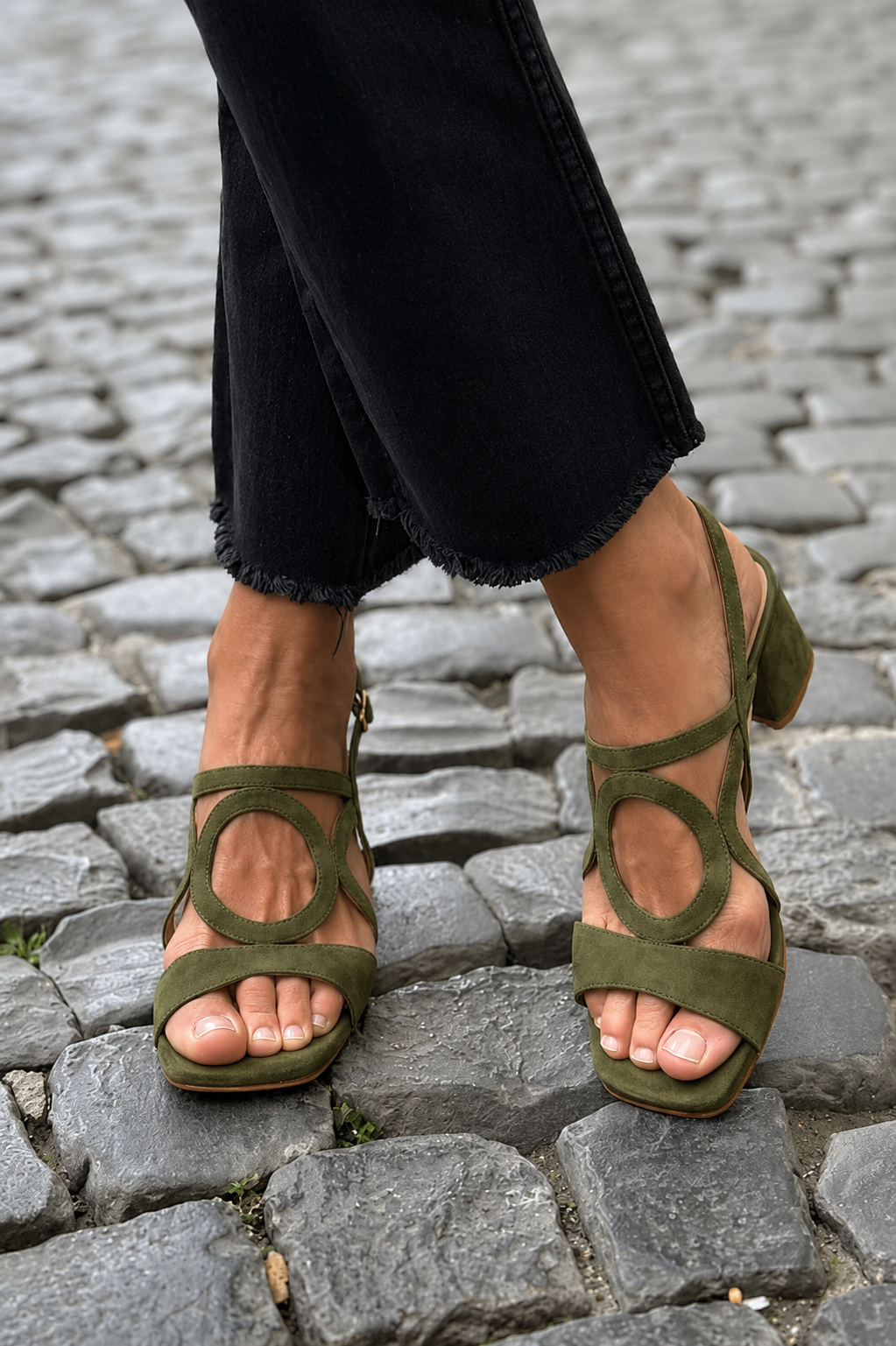 Clementine - Ring Detail Block Sandals