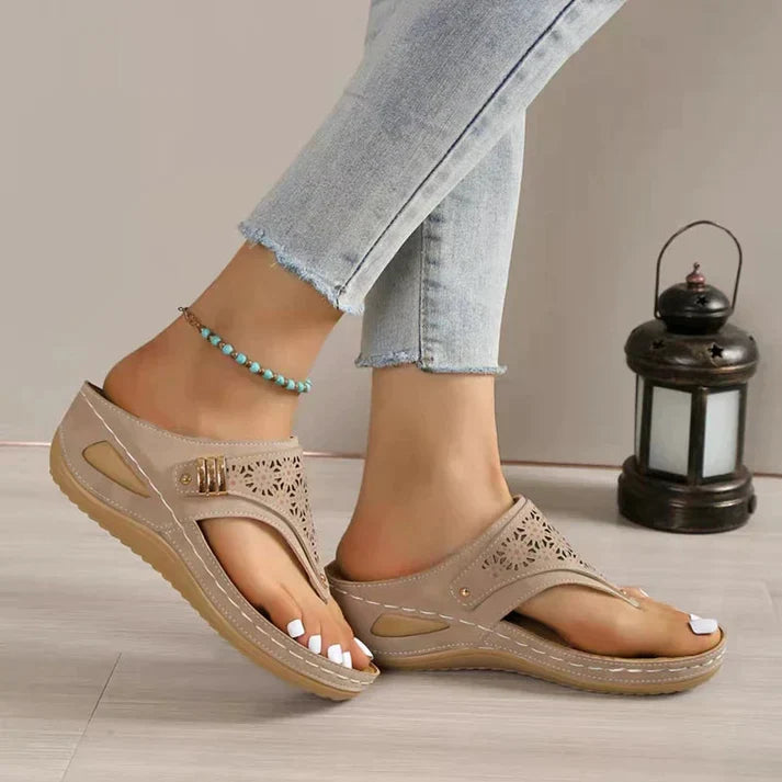 Anastasia - Toe Post Comfort Sandals — Beige