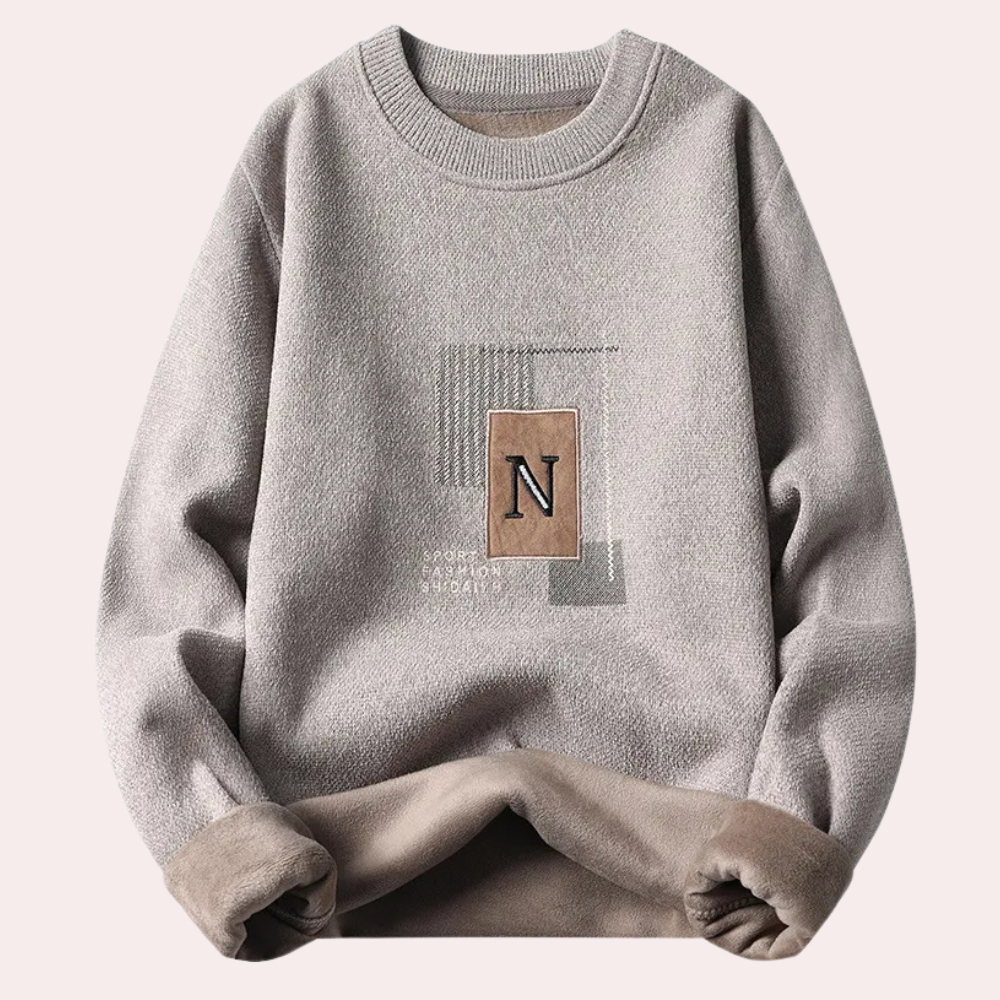 Patrick - Jumper with Letter Patch — Beige