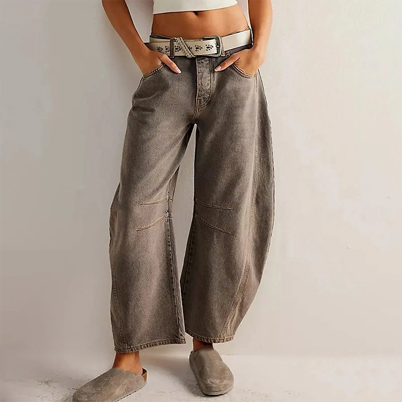 Lucy - Relaxed Barrel Jeans — Light Brown