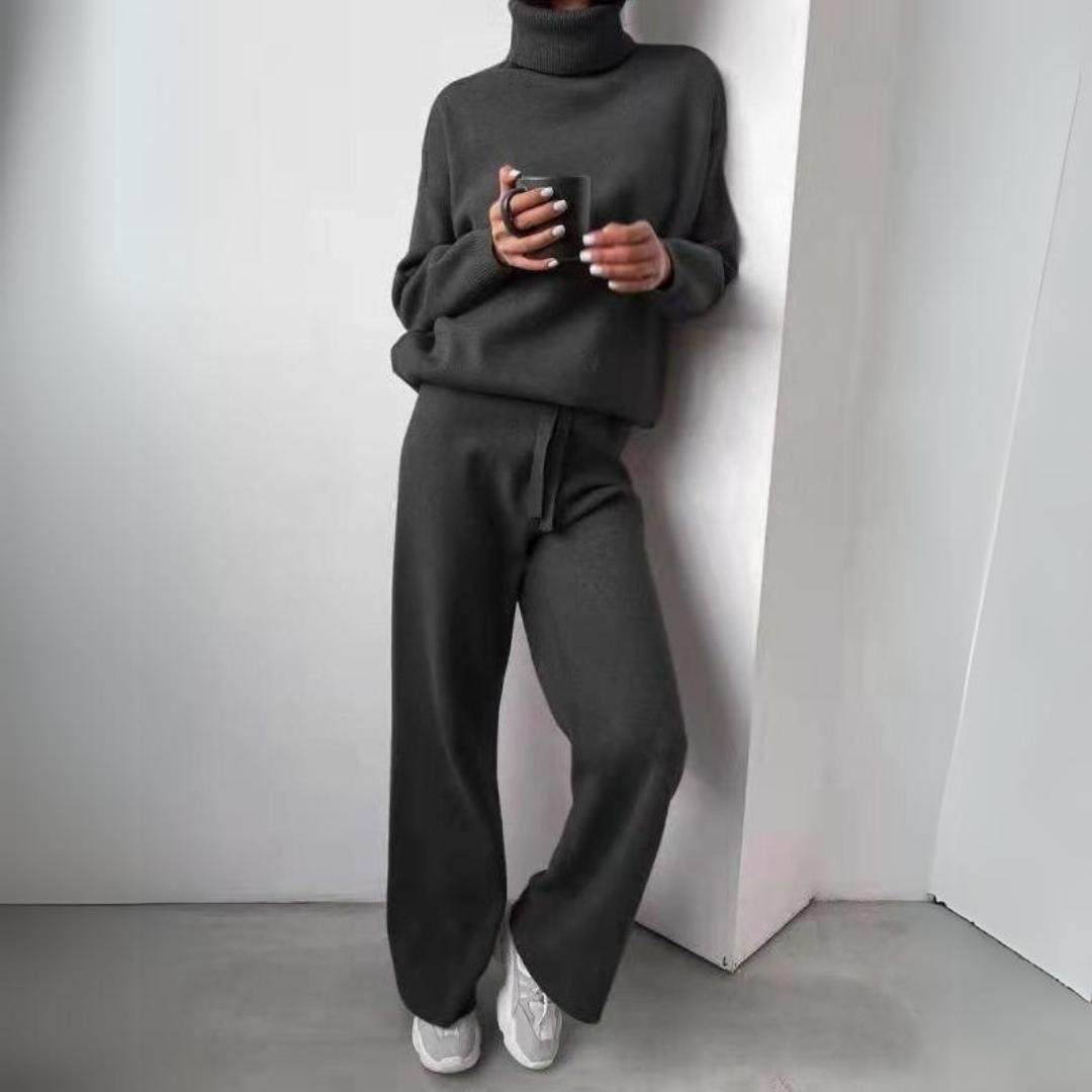 Anna - Turtleneck and Trouser Set — Black