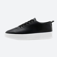 Geoffrey - Minimal Leather Trainers — Black and white
