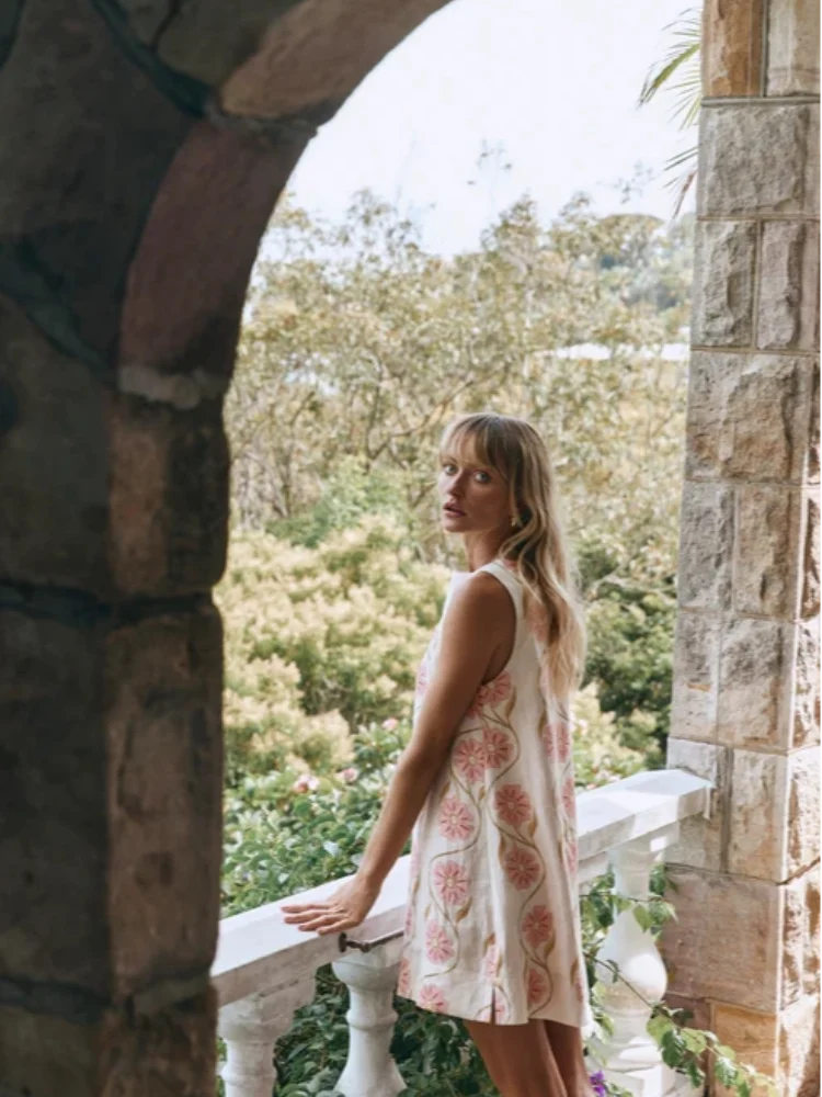 Veronica - Floral Shift Mini Dress