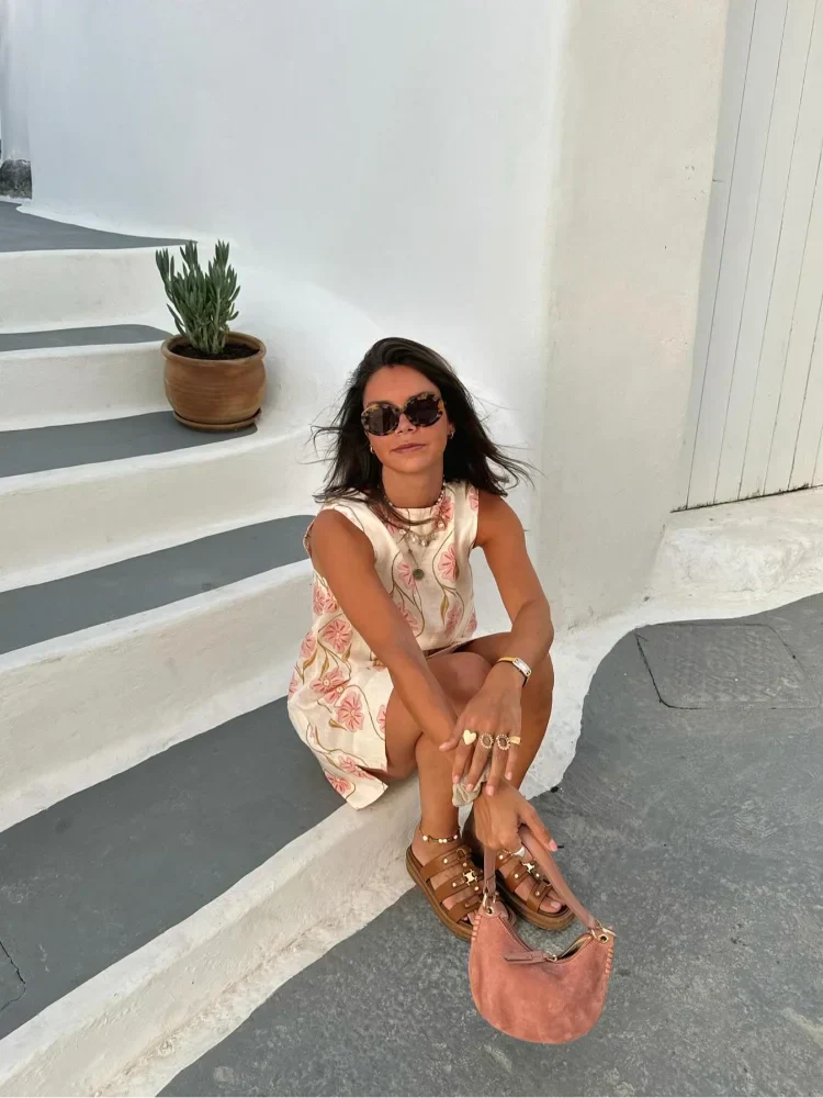 Veronica - Floral Shift Mini Dress