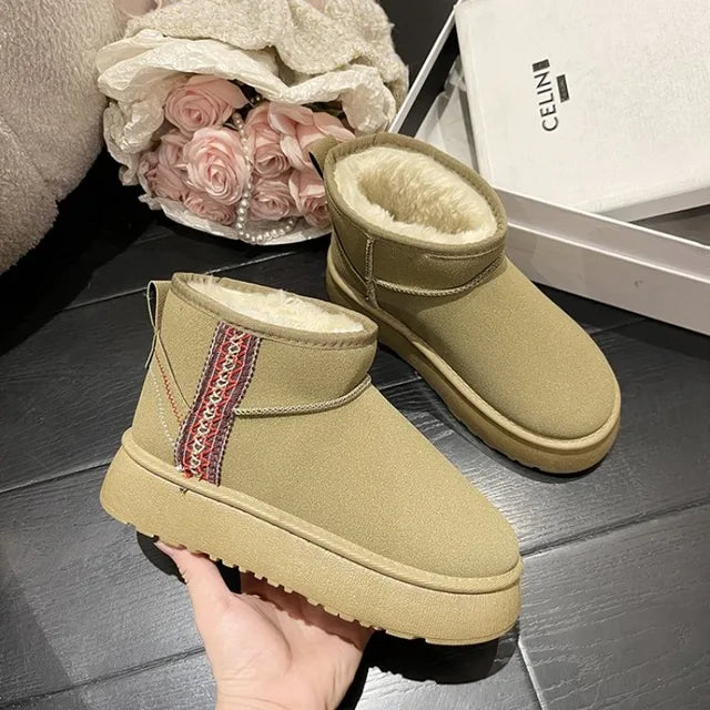 Isadora - Platform Sheepskin Boots — Elfenbein