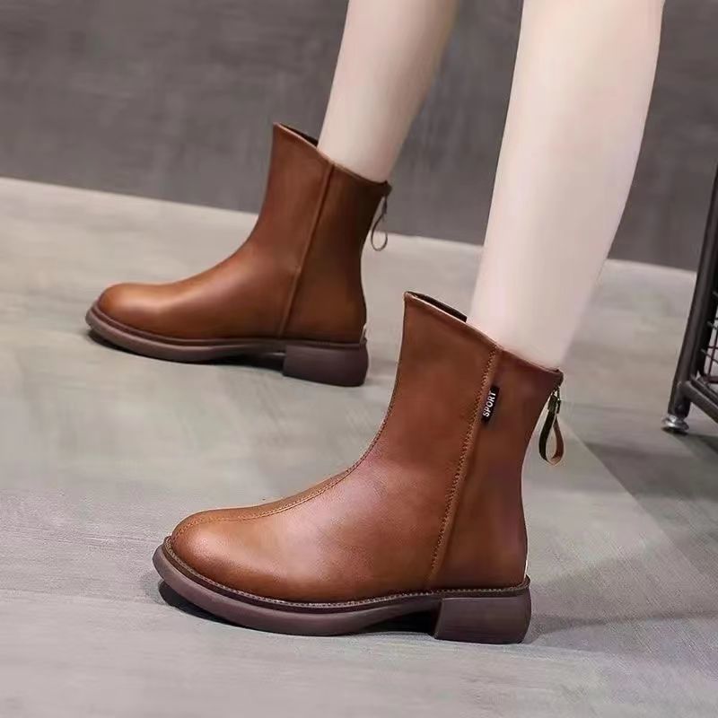 Eugenie - Leather Flat Ankle Boots — Brown