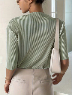 Henrietta - Pleated Puff Sleeve Blouse