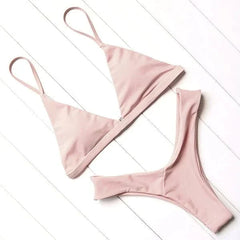Chelsea - Simple Triangle Bikini — Beige