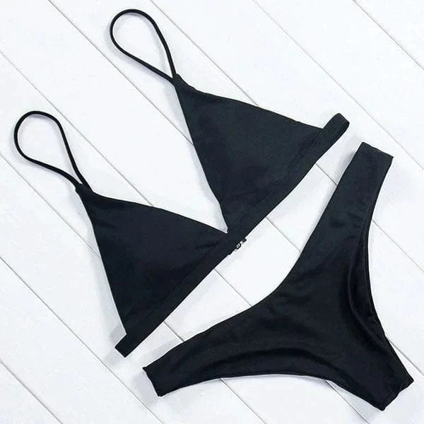 Chelsea - Simple Triangle Bikini — Black