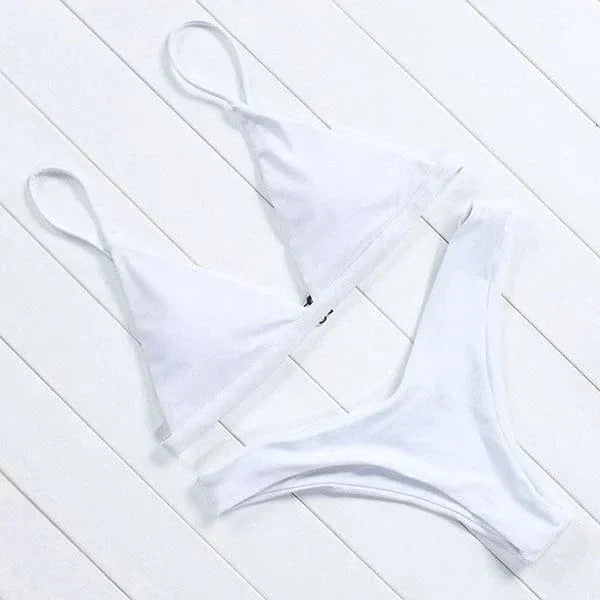 Chelsea - Simple Triangle Bikini — White