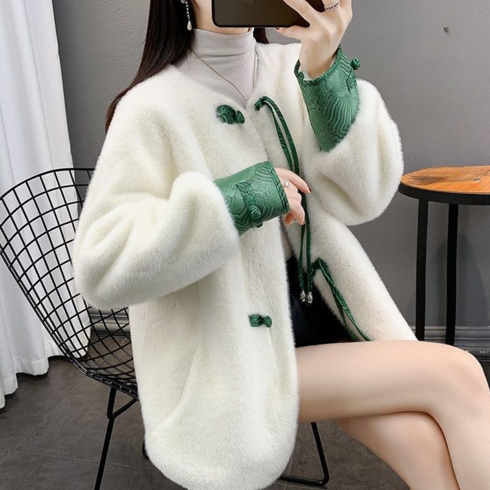 Marion - Fluffy Duffle Jacket — White
