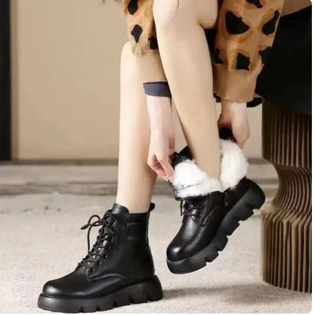 Anthea - Lace up Boots with Fur Cuff