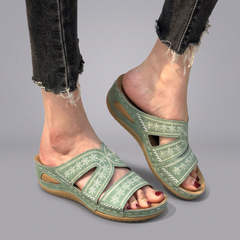 Clementine - Cross Strap Comfort Sandals — Green