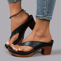 Genevieve - Toe Ring Block Heel Sandals — Black