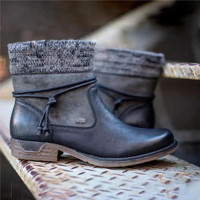 Lyra - Leather Boots with Knit Cuff — Black