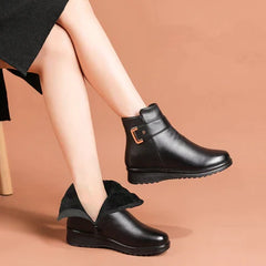 Caroline - Leather Boots with Fur Cuff — Black