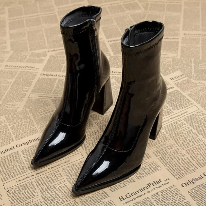 Amelia - Pointed Heeled Ankle Boots — Black